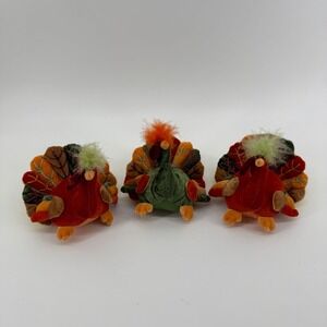 Vintage Velour Plush Thanksgiving Turkeys Set of 3 Embroidered Leaf Tail Decor